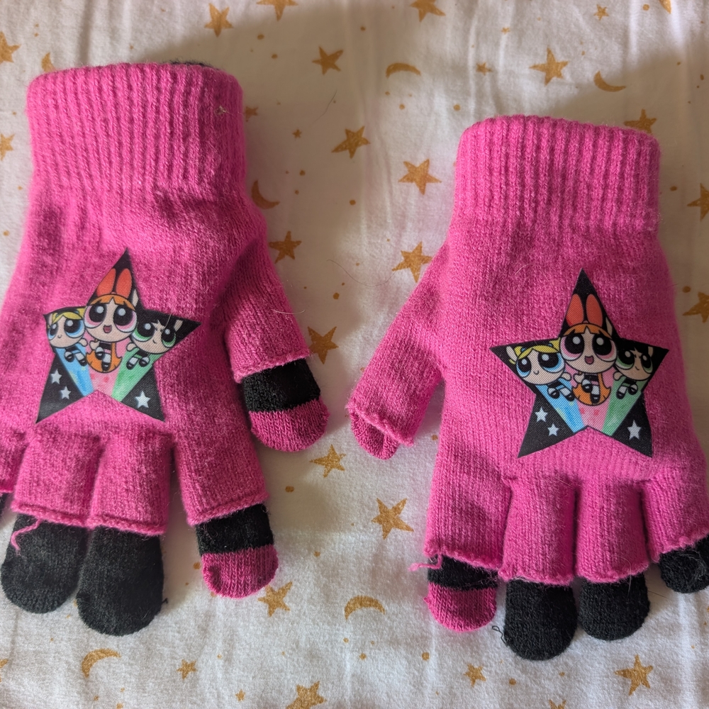 Vibrant Pink Kids Mittens with Cartoon Star Design